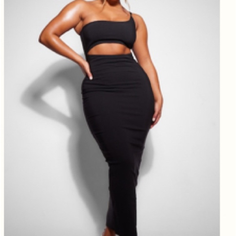 PrettyLittleThing Black Pencil Dress